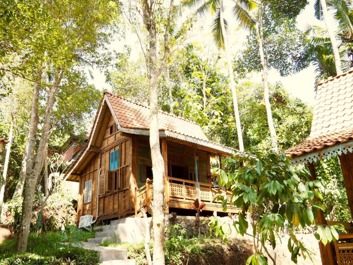 Green Vanilla Bungalow Sidemen  Exterior photo